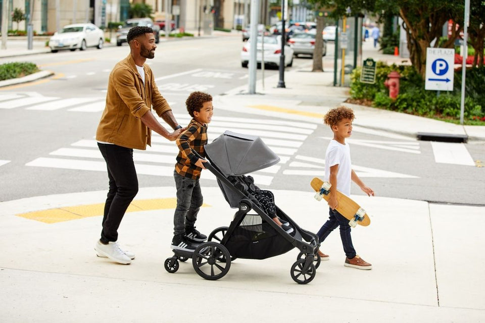 Modulaire et fiable: la poussette City Select 2 de Baby Jogger