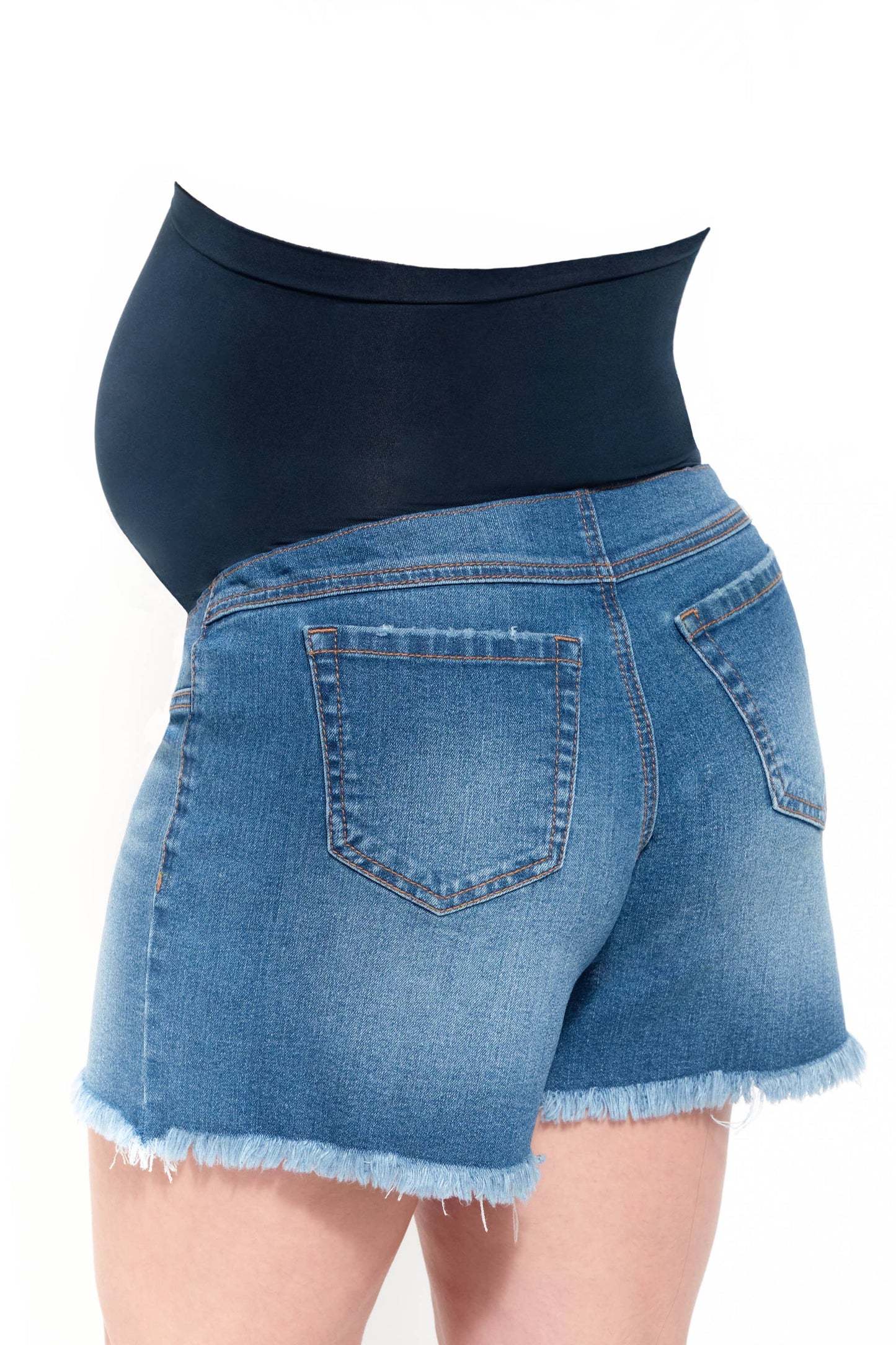 Short de maternité ample en denim durable 5 po