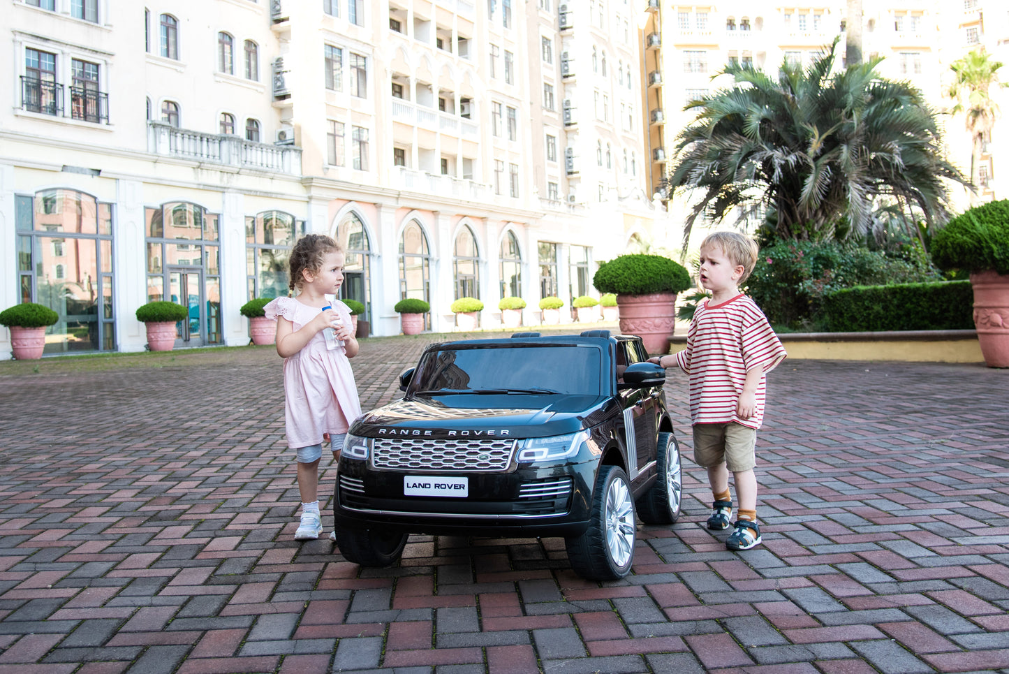 2026 Range Rover HSE 2 Seater 24V Kids Ride On Car With Remote Control DELUXE MODEL WITH LEATHER SEATS AND RUBBER TIRES