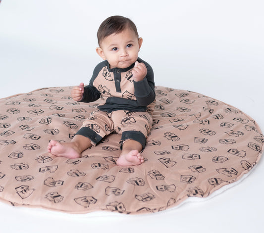 Bamboo Long Sleeve Romper with Kangaroo Pocket (Story Book Bear Print)