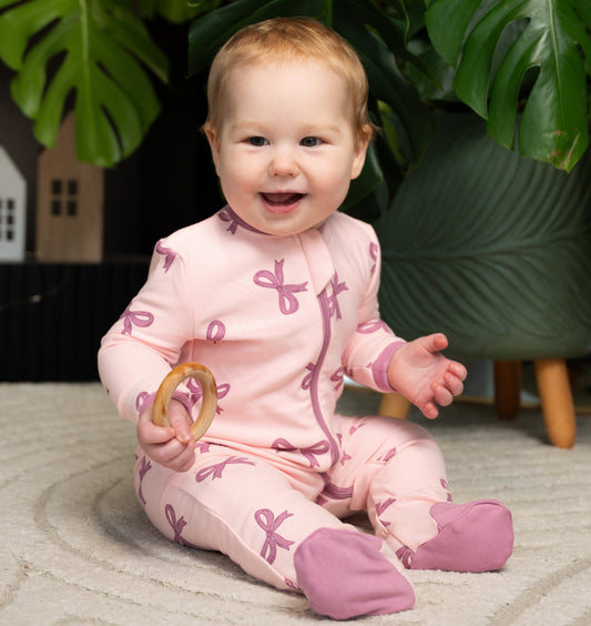 Bamboo Fleece Footie w/2 Way zipper (Whimsical Bow Print)