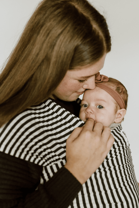 Beluga Wrap Baby Carrier – Lori, Charcoal Stripe