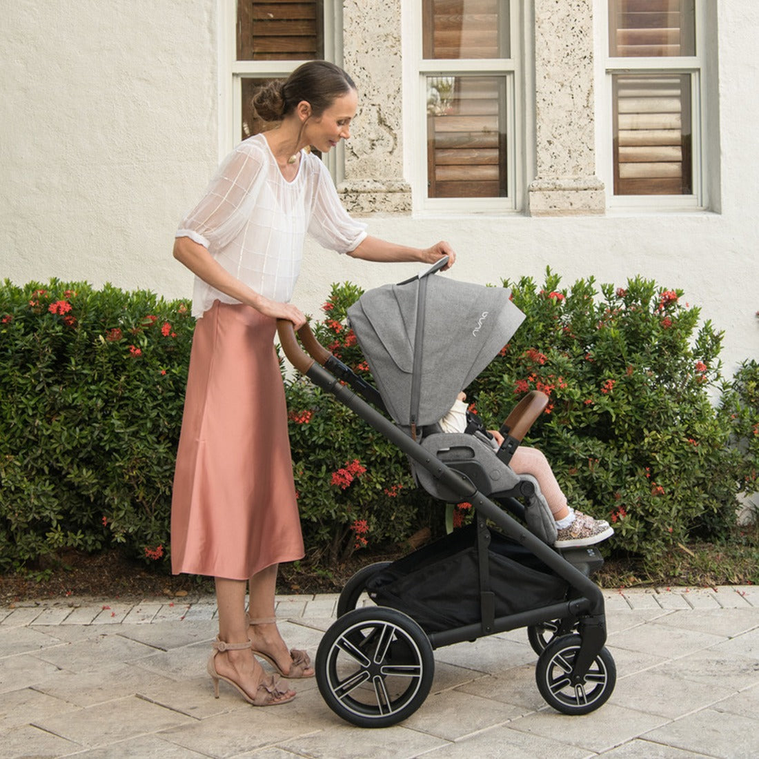 Sécurité, design et fonctionnalité: les poussettes MIXX Next et TAVO de Nuna