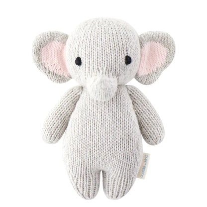Bébé éléphant | Cuddle + Kind