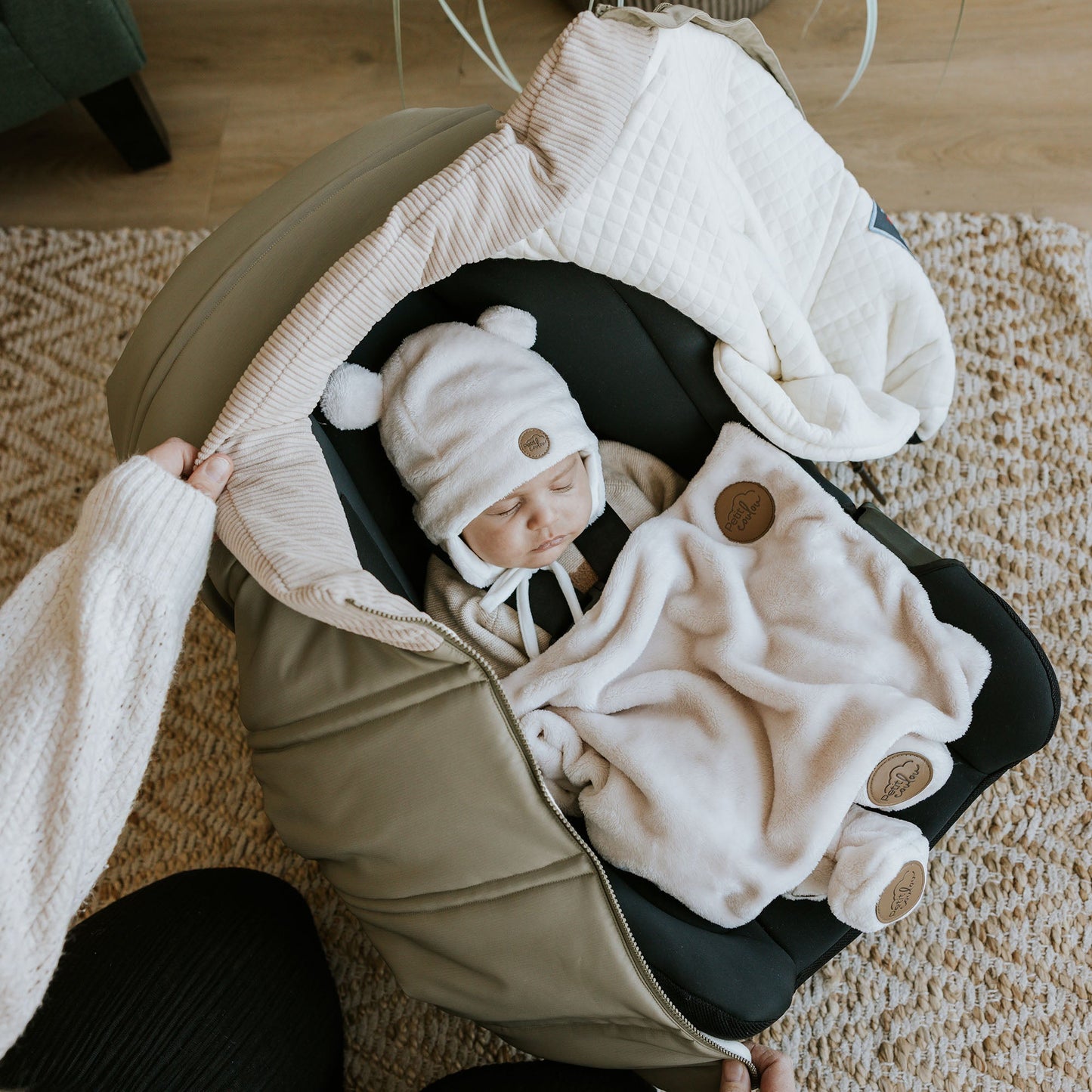 Petit coulou Lightweight car seat cover (-5°C to 15°C)