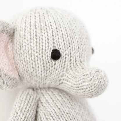 Bébé éléphant | Cuddle + Kind