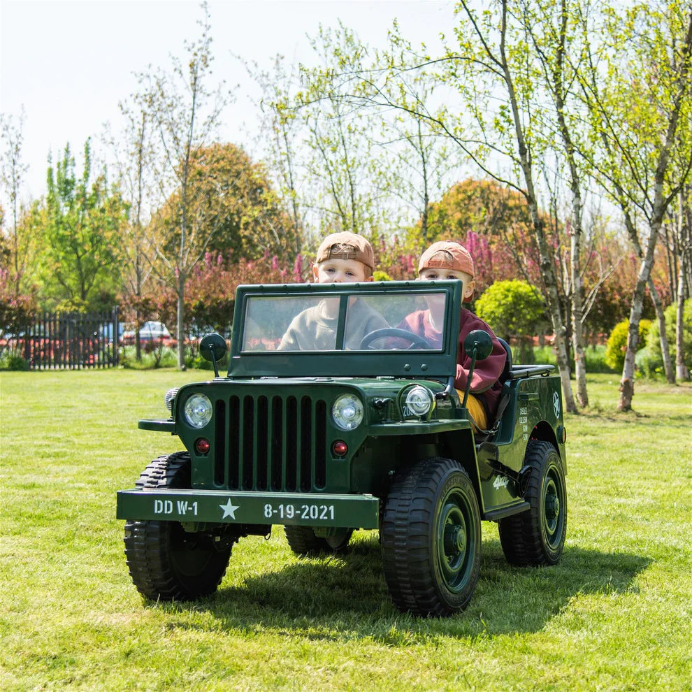 Voiture électrique pour enfants 24 V Jeep militaire 3 places DELUXE avec télécommande