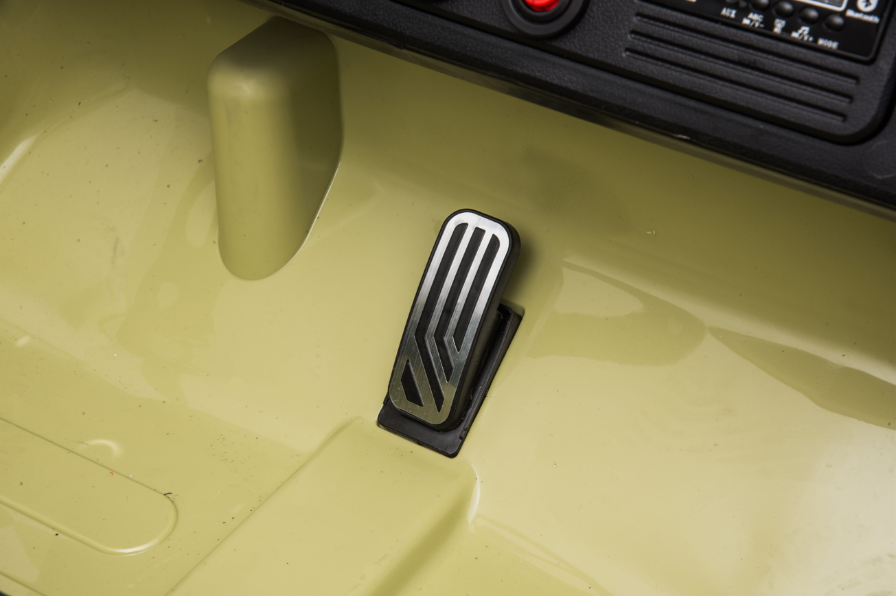 Voiture électrique pour enfants 24 V Jeep militaire 3 places DELUXE avec télécommande