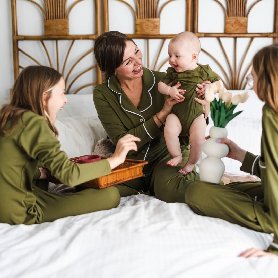 Ensemble de nuit long en bambou à manches longues boutonnée pour femme | Olive
