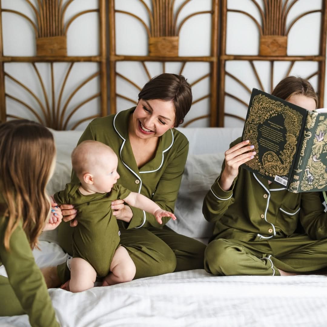 Ensemble de nuit long en bambou à manches longues boutonnée pour femme | Olive
