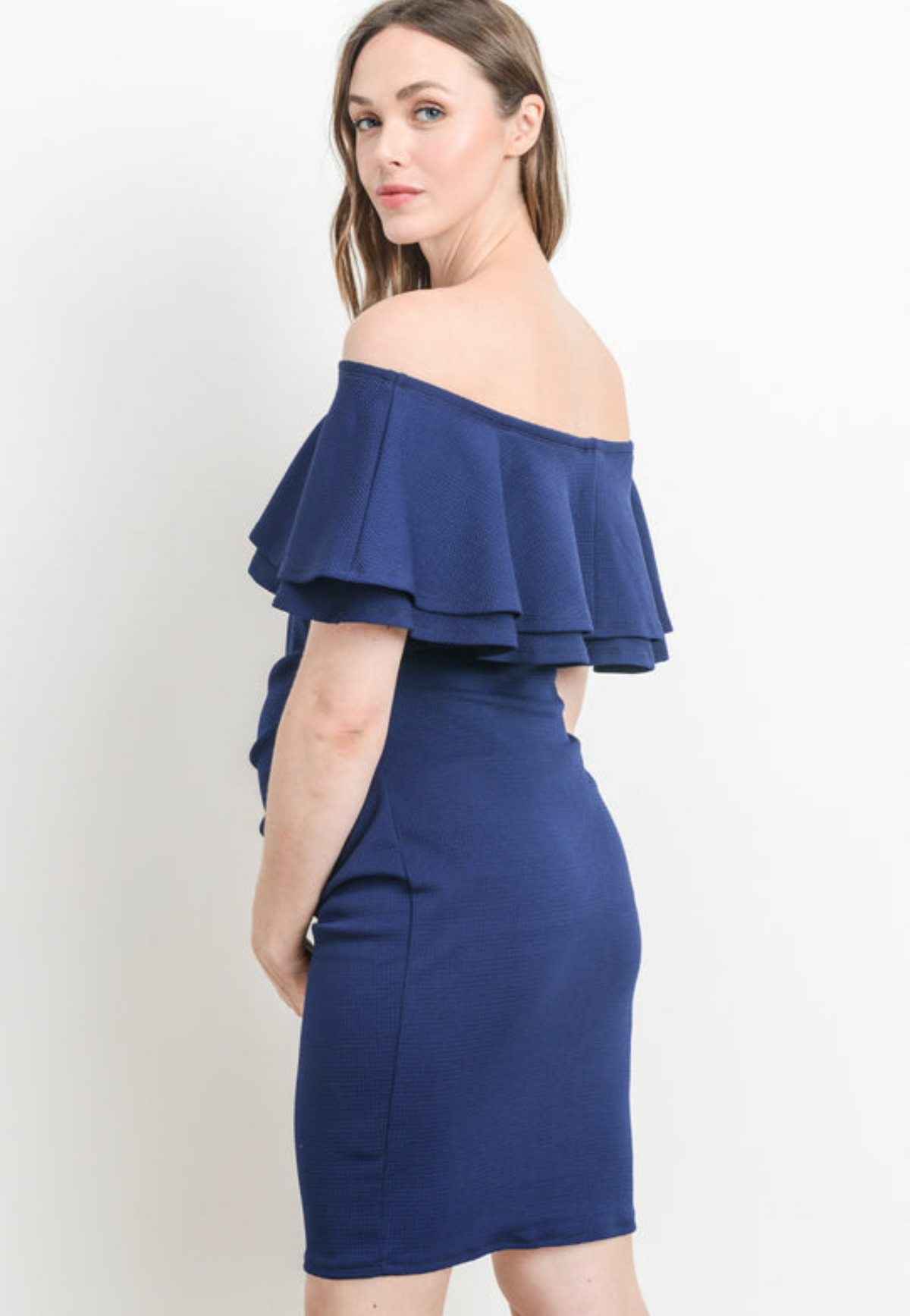 Robe de maternité épaules dénudées à double volant