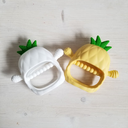 Création Jade Teething Mitten - Pineapple