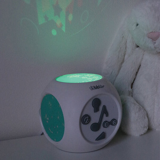 Kübe: Musical Projection Night Light || Kübe: Veilleuse musicale avec projection