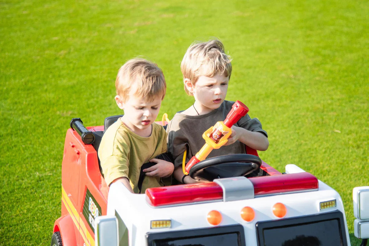 Camion de pompier 24V 2026, voiture électrique biplace pour enfants avec télécommande