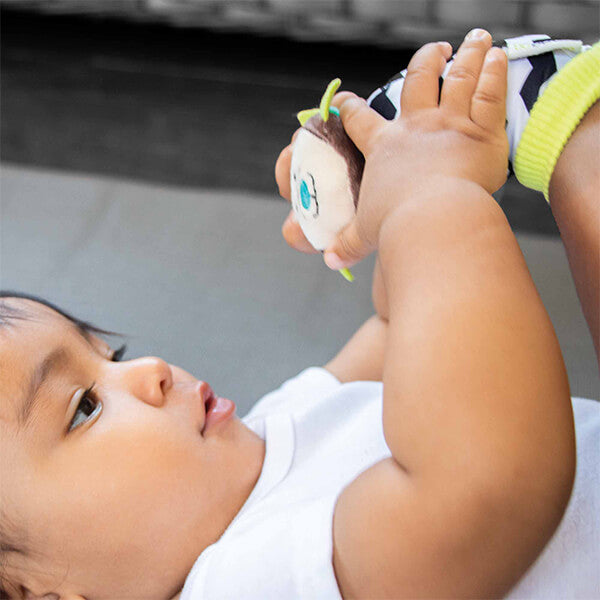 Düo: Foot Finders Baby Socks || Düo: Attrapes-pieds pour jouer