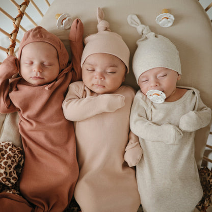 Jaquette nouée côtelée pour bébé en coton bio Mushie, 0-3 mois
