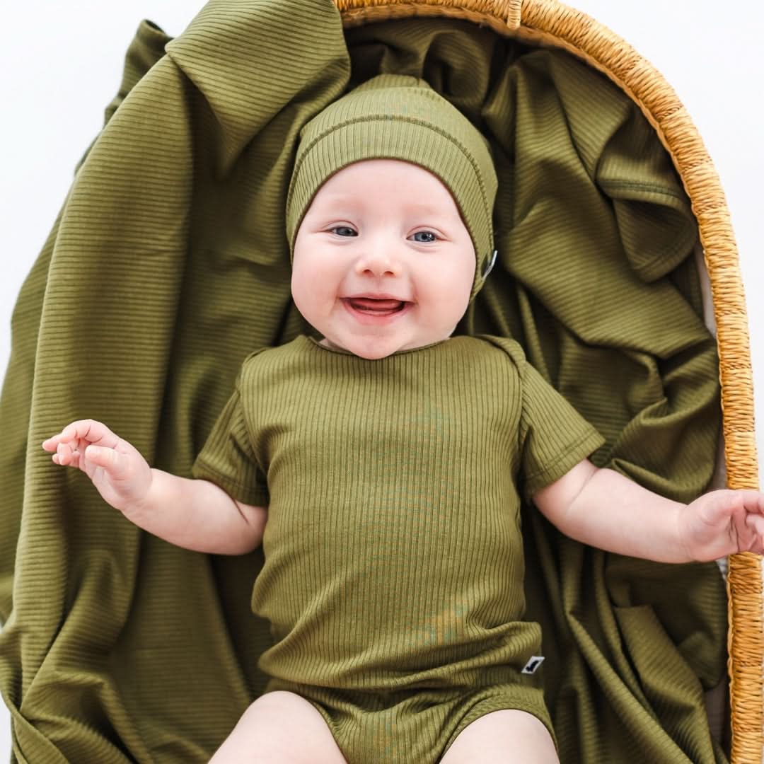 Bonnet en bambou pour bébé/enfant | Côtes olive