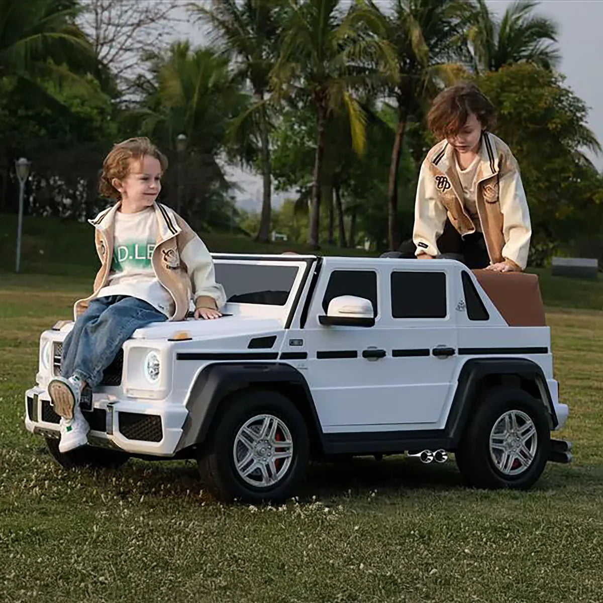 Voiture Électrique 24V Mercedes Benz Maybach G650 XXL 2 Places pour Enfants OU Adultes