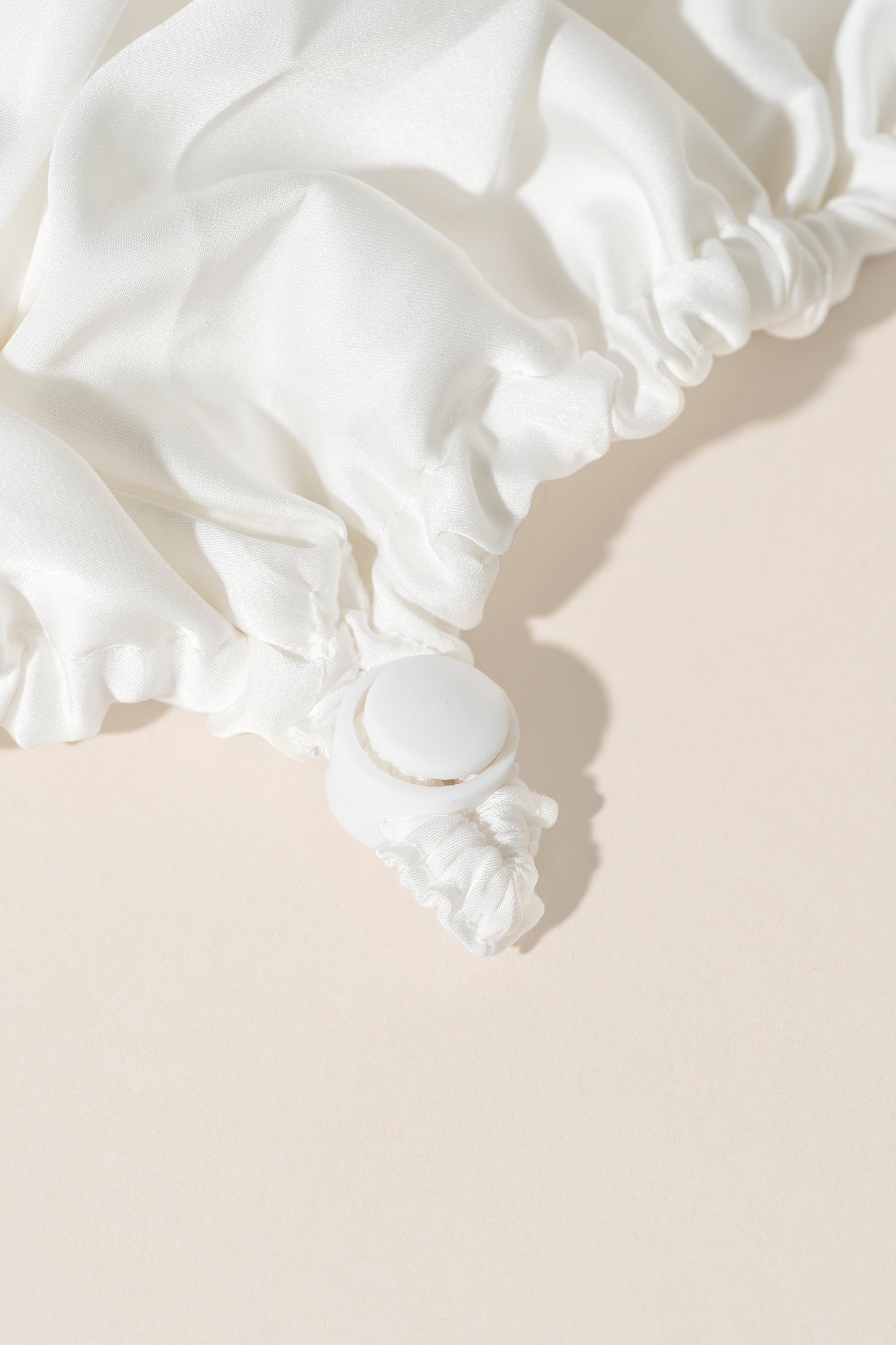 Bonnet en satin