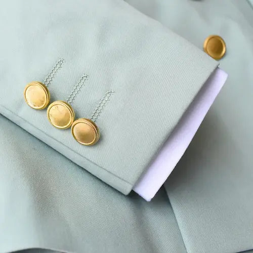Costume garçon à boutons dorés