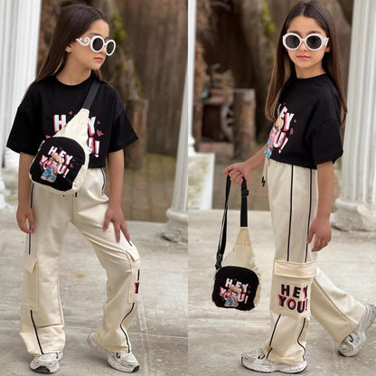Salut les filles - Ensemble et sac
