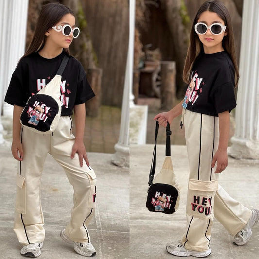 Salut les filles - Ensemble et sac