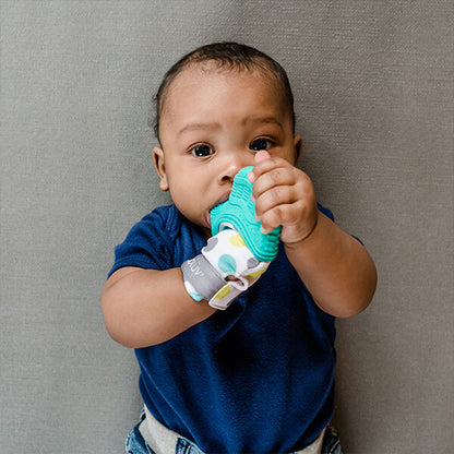Glüv: Teething Mitten || Glüv: Mitaine de dentition pour bébé