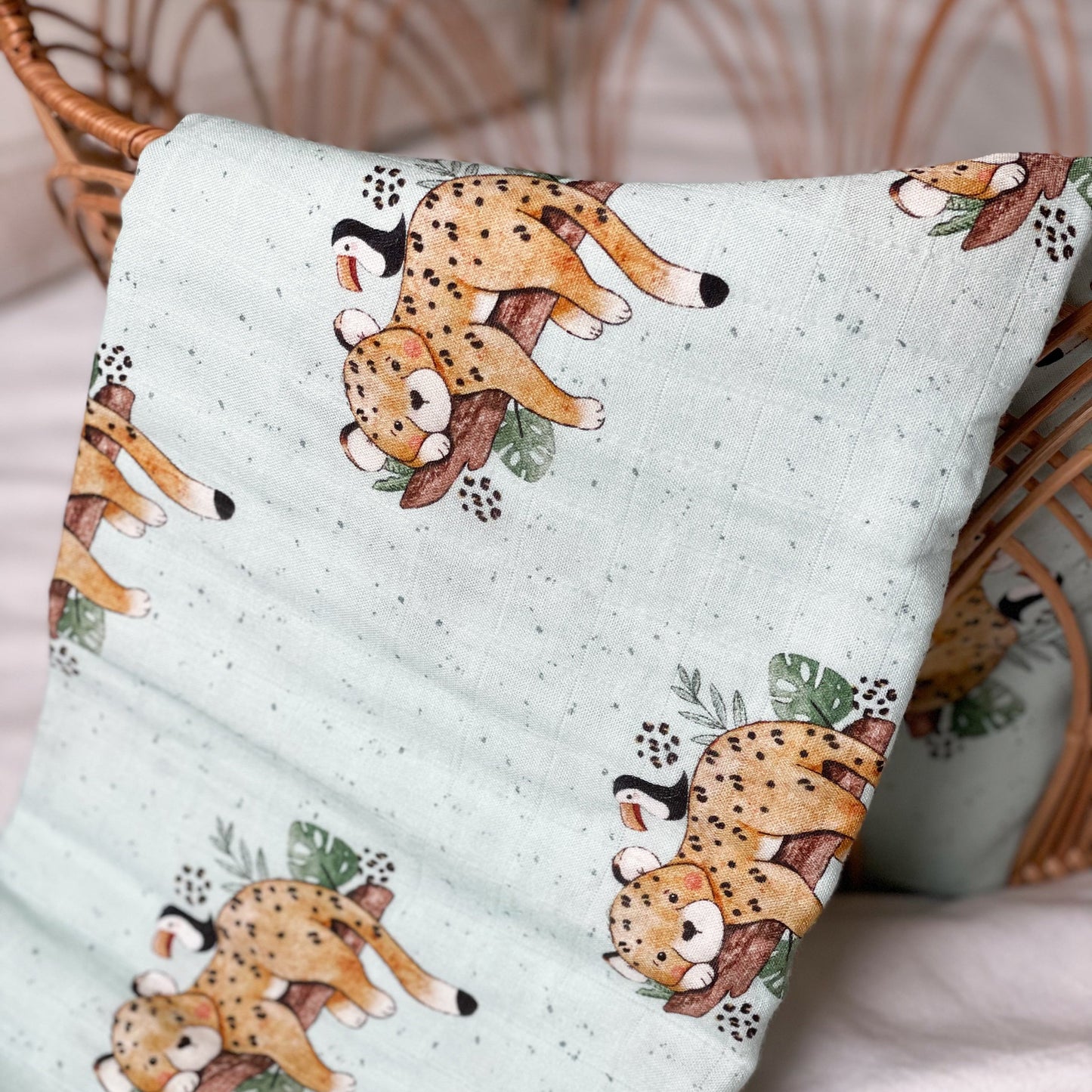 Mousseline 70% bambou  - Léopard et perroquet