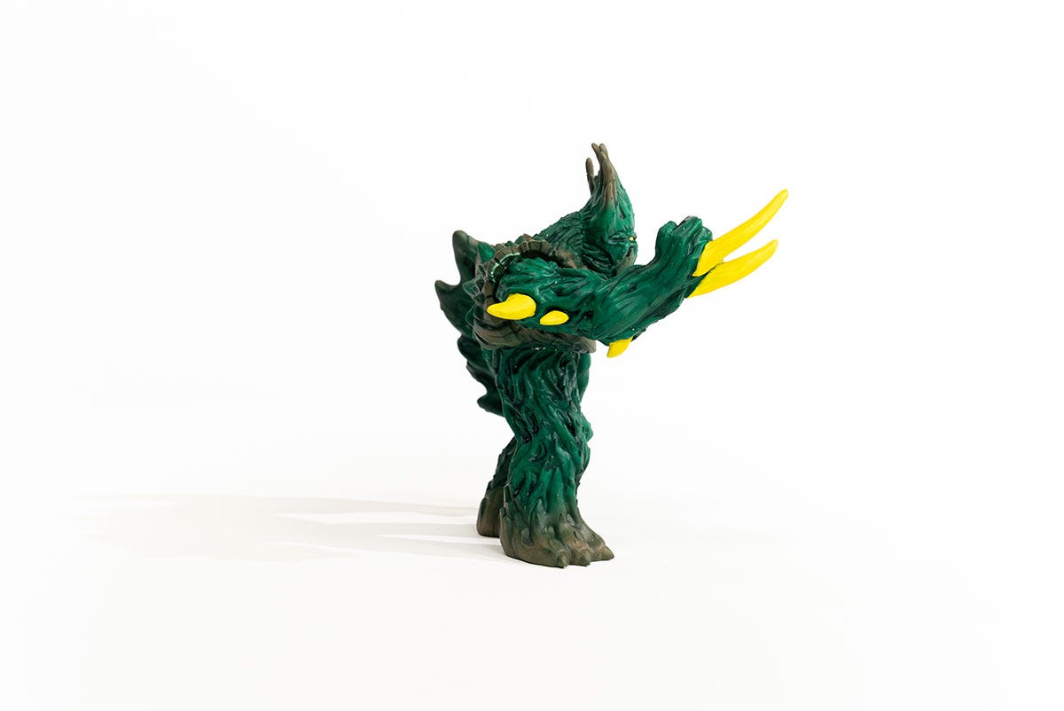 Jungle Emperor Camouflage Creature