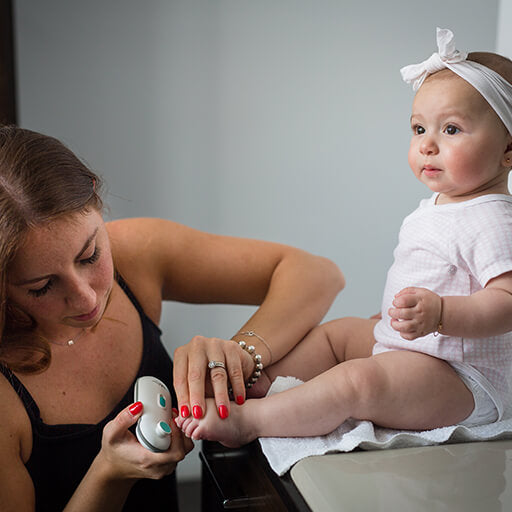 Trimö: Electric Nail Trimmer || Trimö: Coupe-ongles électrique pour bébé
