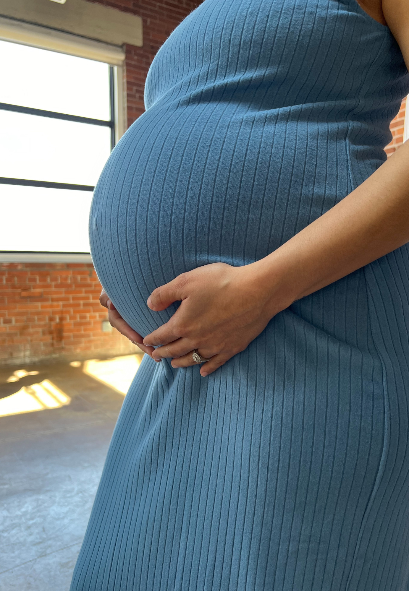 Baby Blue Ribbed Ruffle-Sleeve Maternity Dress