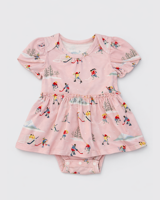 Robe Cache-couche Manches Courtes - Elle tire, elle marque