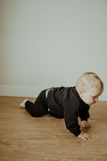 *NEW* Organic Cotton Baby & Toddler Sweatsuit, Black | ba.be.O Canada