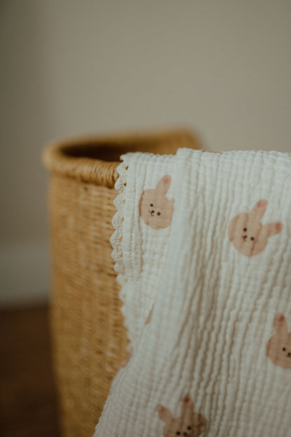 Organic Cotton Muslin Swaddle – Pink Bunny | ba.be.O Canada