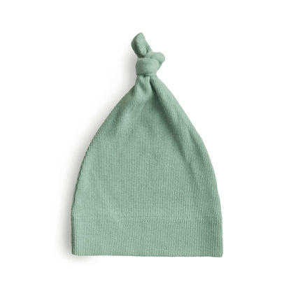 Tuque côtelée en coton biologique pour bébé – 0-3 mois