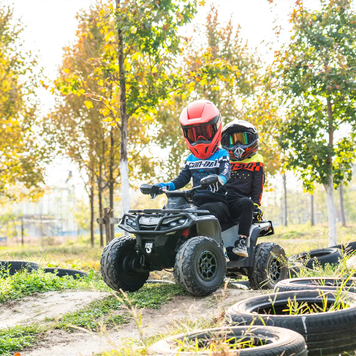 VTT électrique Can-Am Outlander 4X4 24V 2 places pour enfants 2026