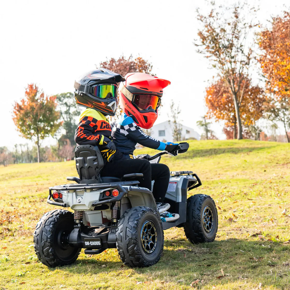 VTT électrique Can-Am Outlander 4X4 24V 2 places pour enfants 2026