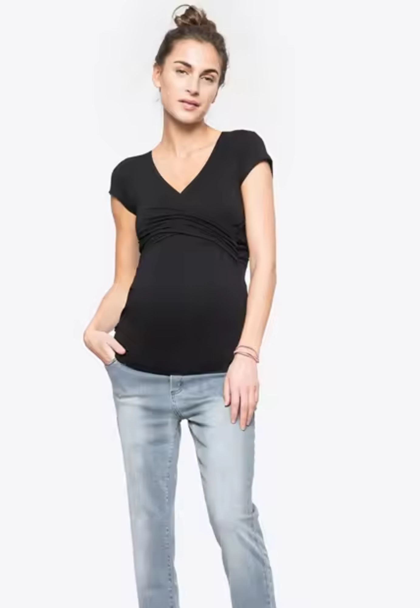 T-shirt croisé de maternité et d'allaitement