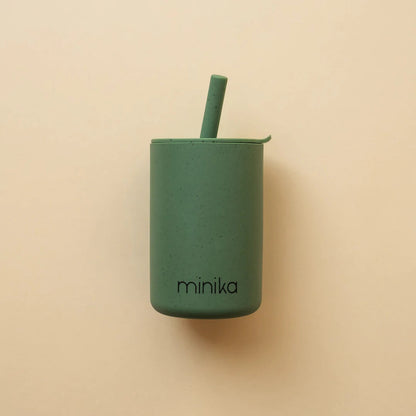 Gobelet en silicone avec paille et couvercle