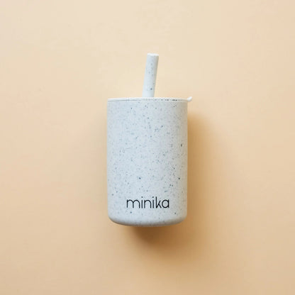 Gobelet en silicone avec paille et couvercle