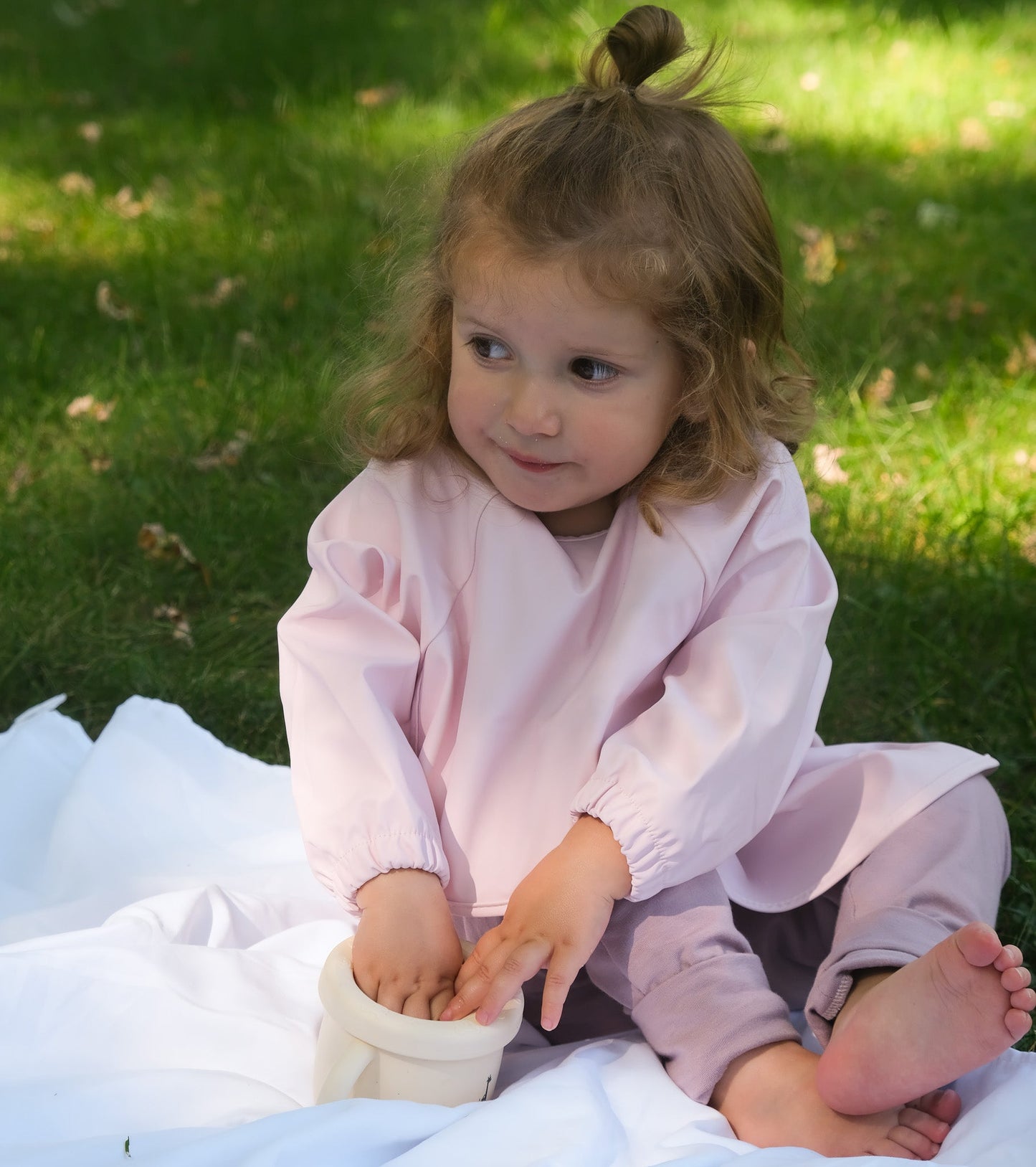 Bavette à manches longues imperméable avec poche | 6-24 mois