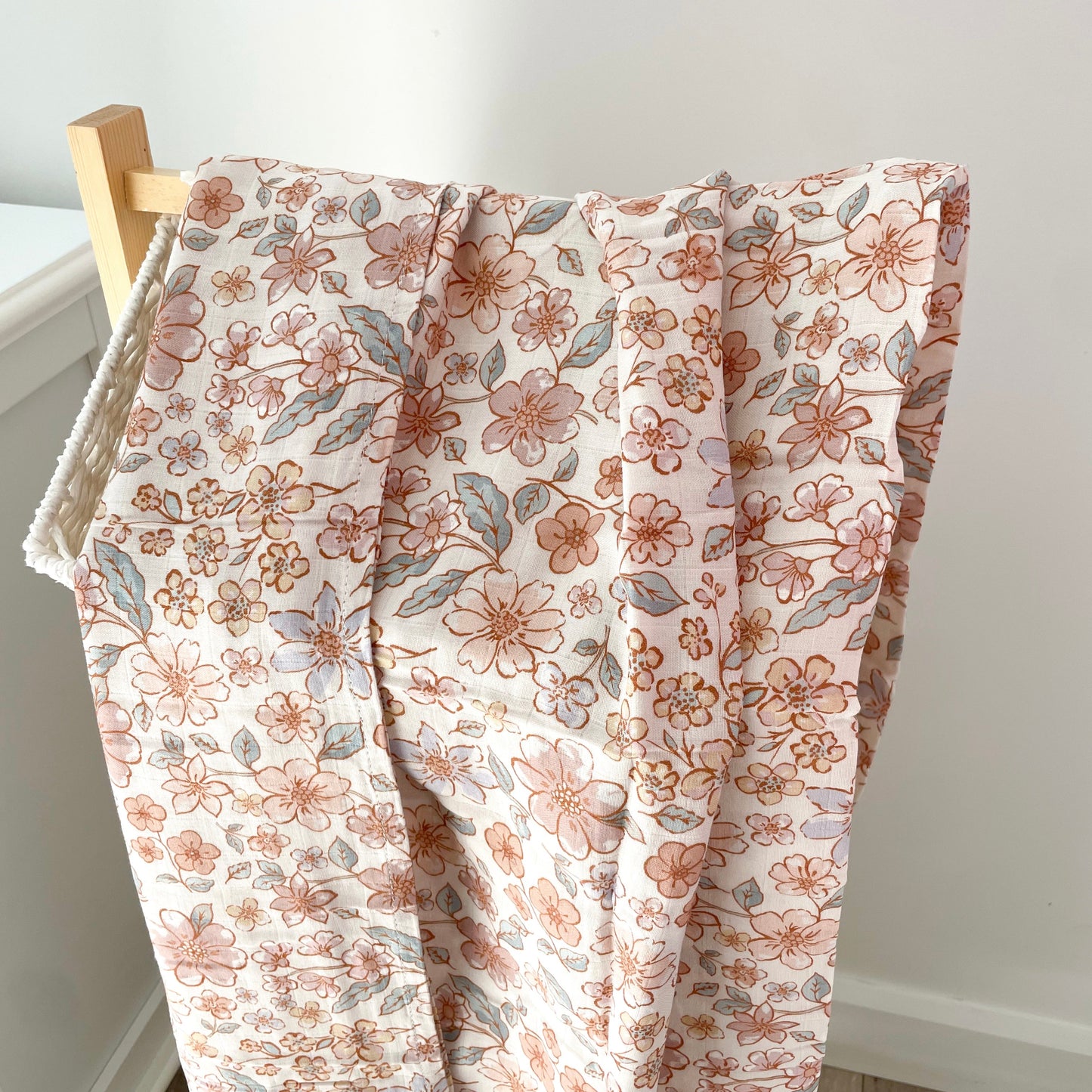 Mousseline Création Jade - bambou & coton - Fleurs - Mai