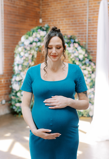 Ribbed Midi Maternity T-Shirt Dress