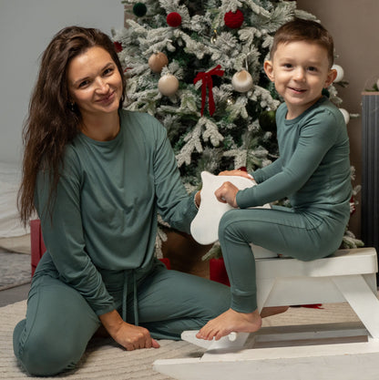 Women's Rayon from Bamboo Long Sleeve Loungewear Set (Pine)