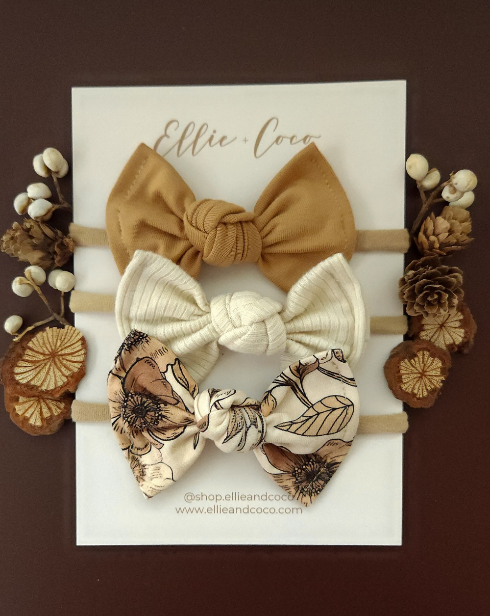 Ensemble de boucles nouées