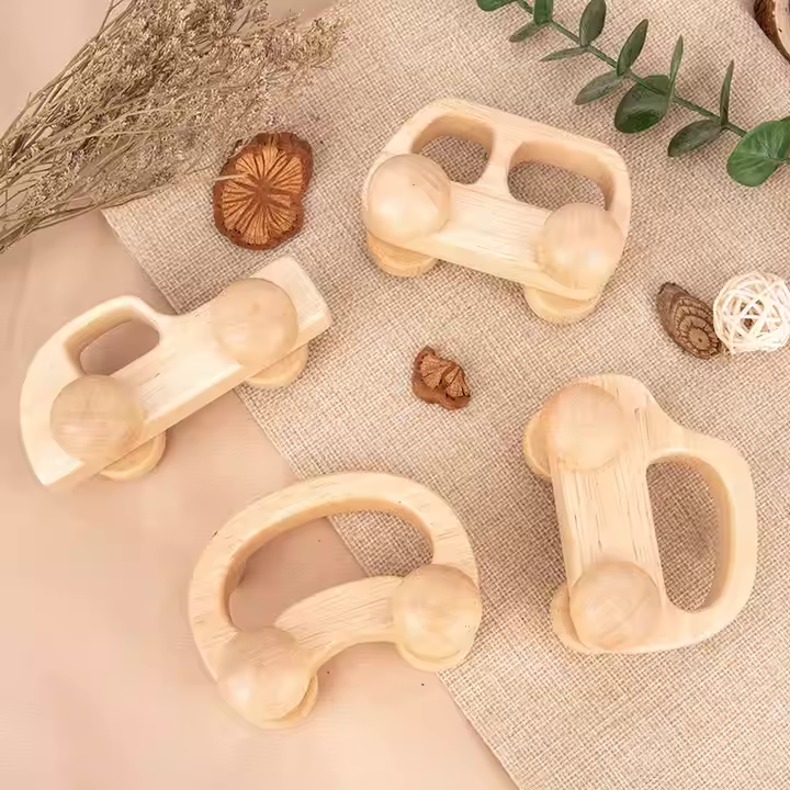 Voitures en bois