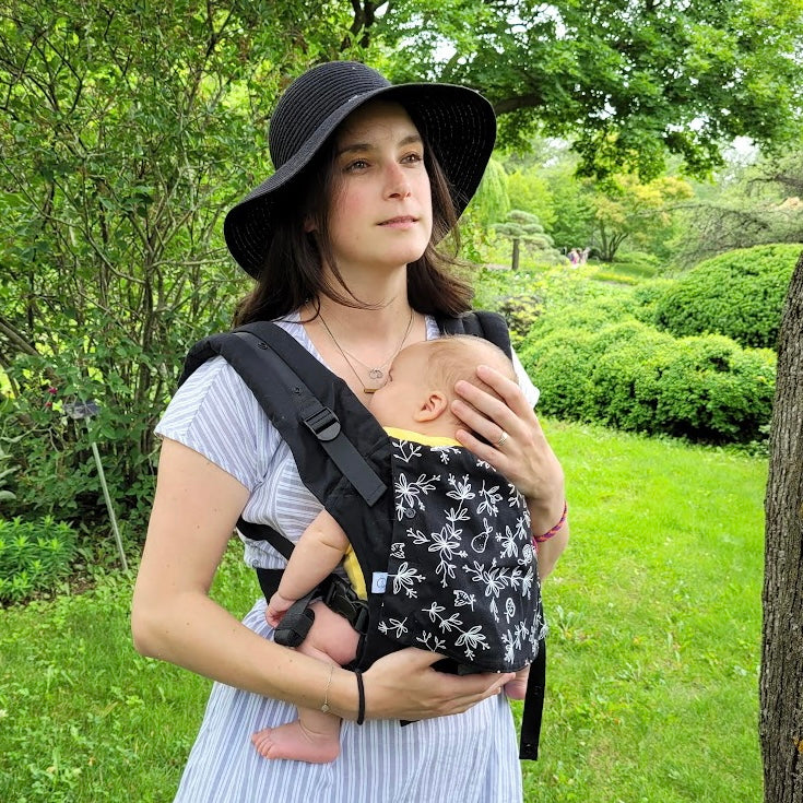 PöpNgo: Compact Baby Carrier