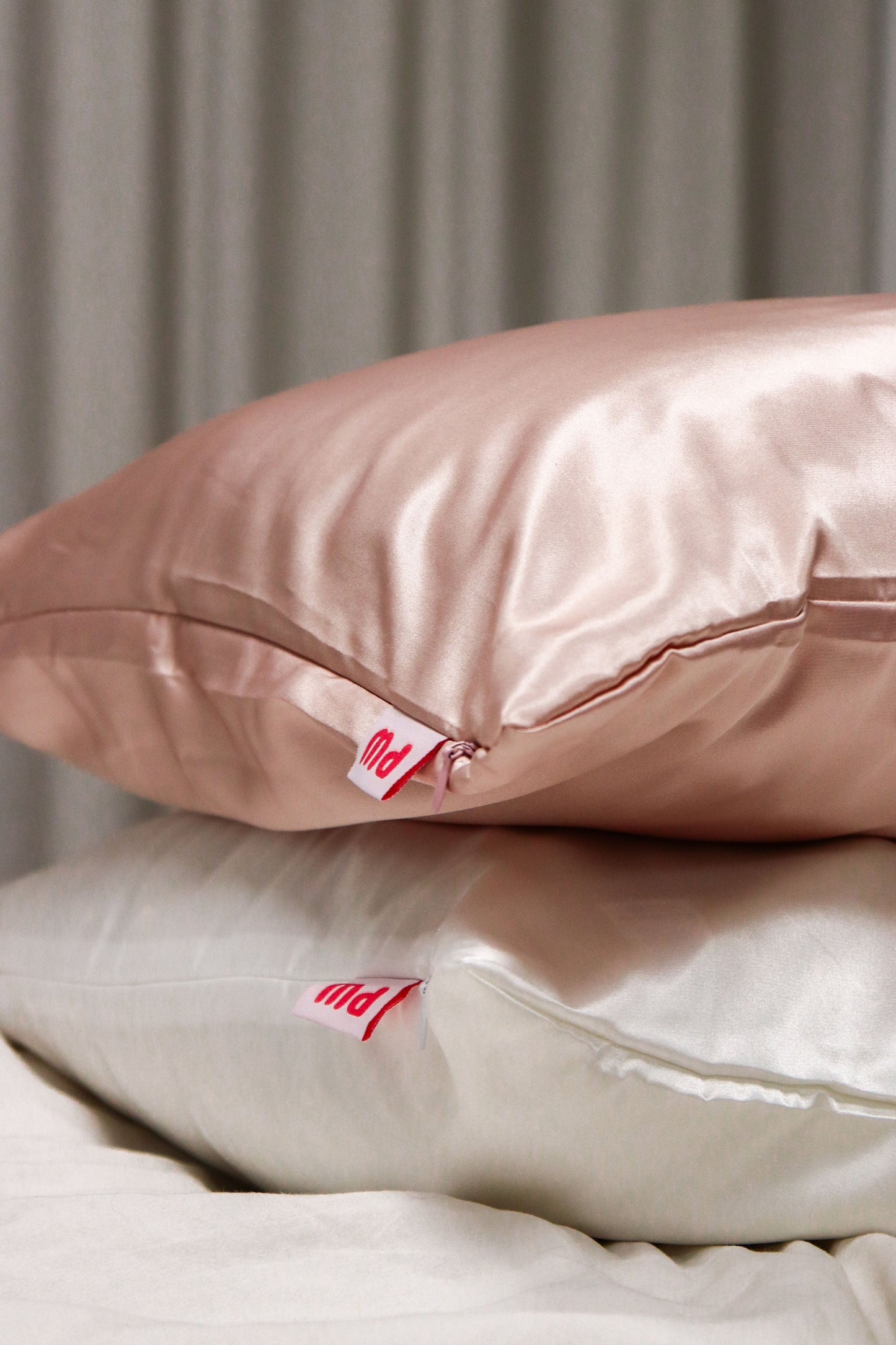 Taie d'oreiller en satin pour des cheveux sains