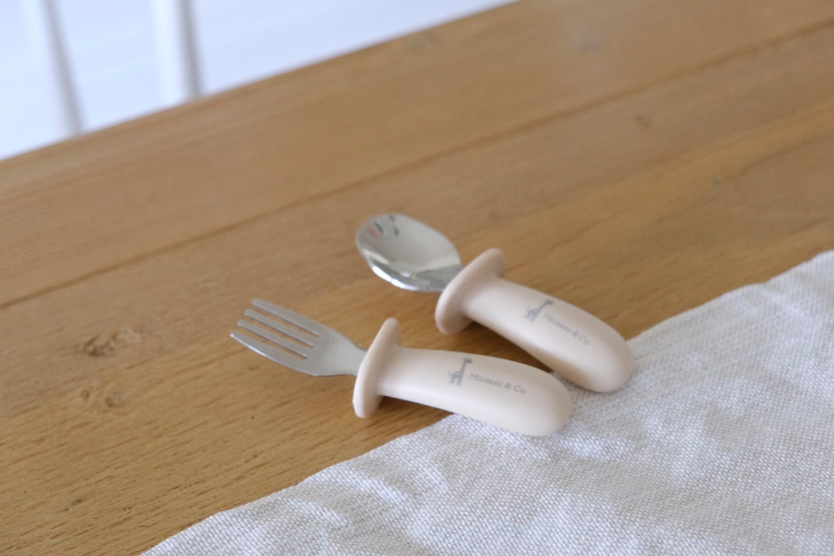 Ensemble de cuillère et fourchette en silicone et métal