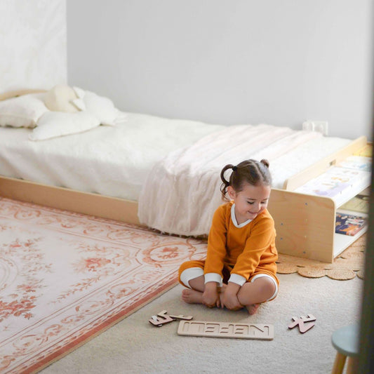 CHERRY TWIN - Lit de sol Montessori avec étagères